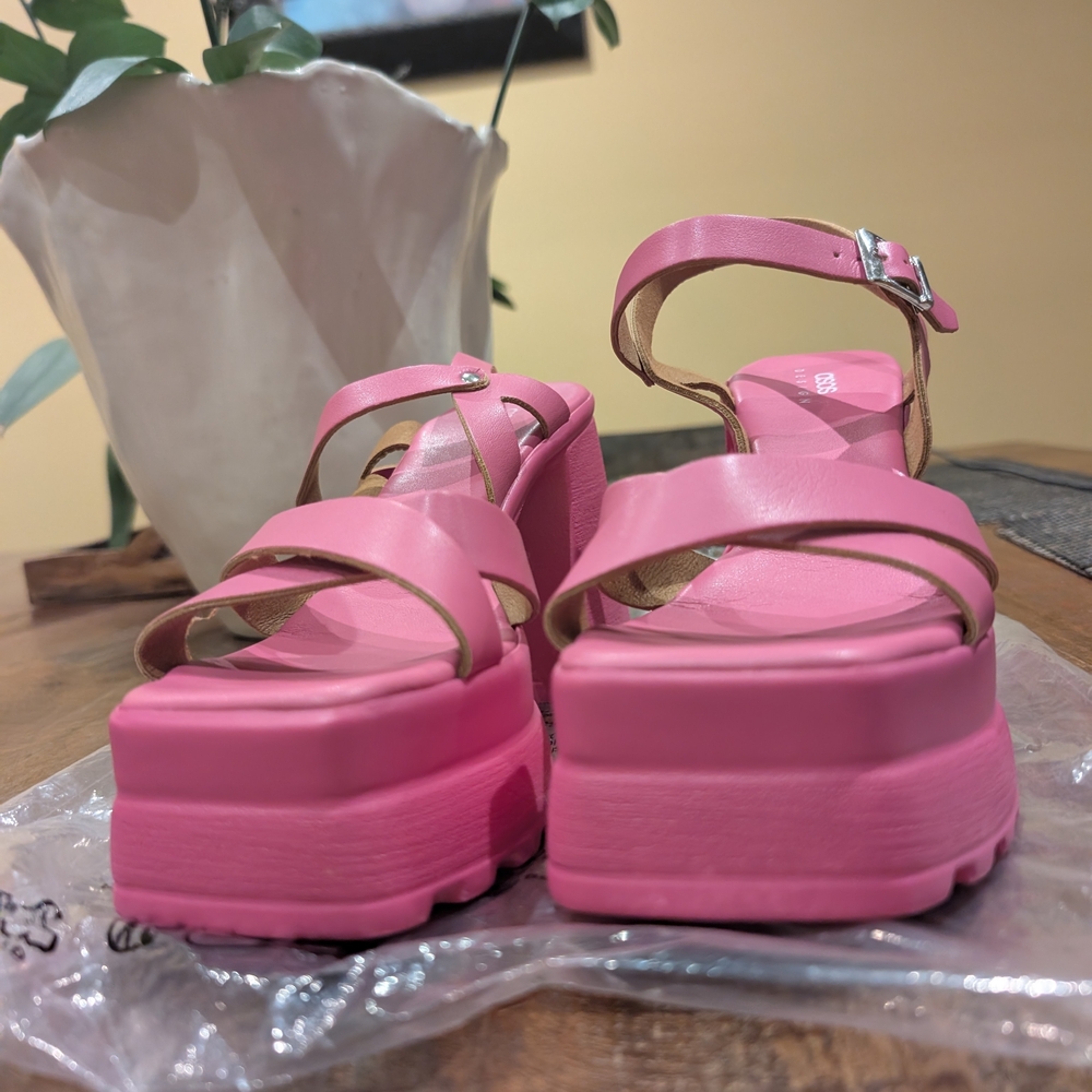 ASOS Pink Platform Sandals - Picture 5 of 8